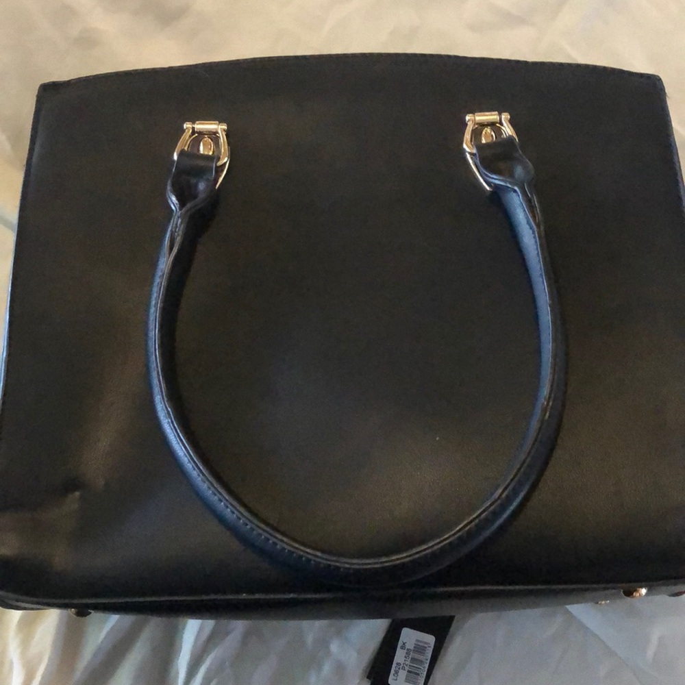 La Terre Fashion Hand Bag w/ Pouch & Straps
